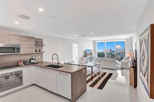 400 Sunny Isles Blvd #2021 - Photo 1 of 1