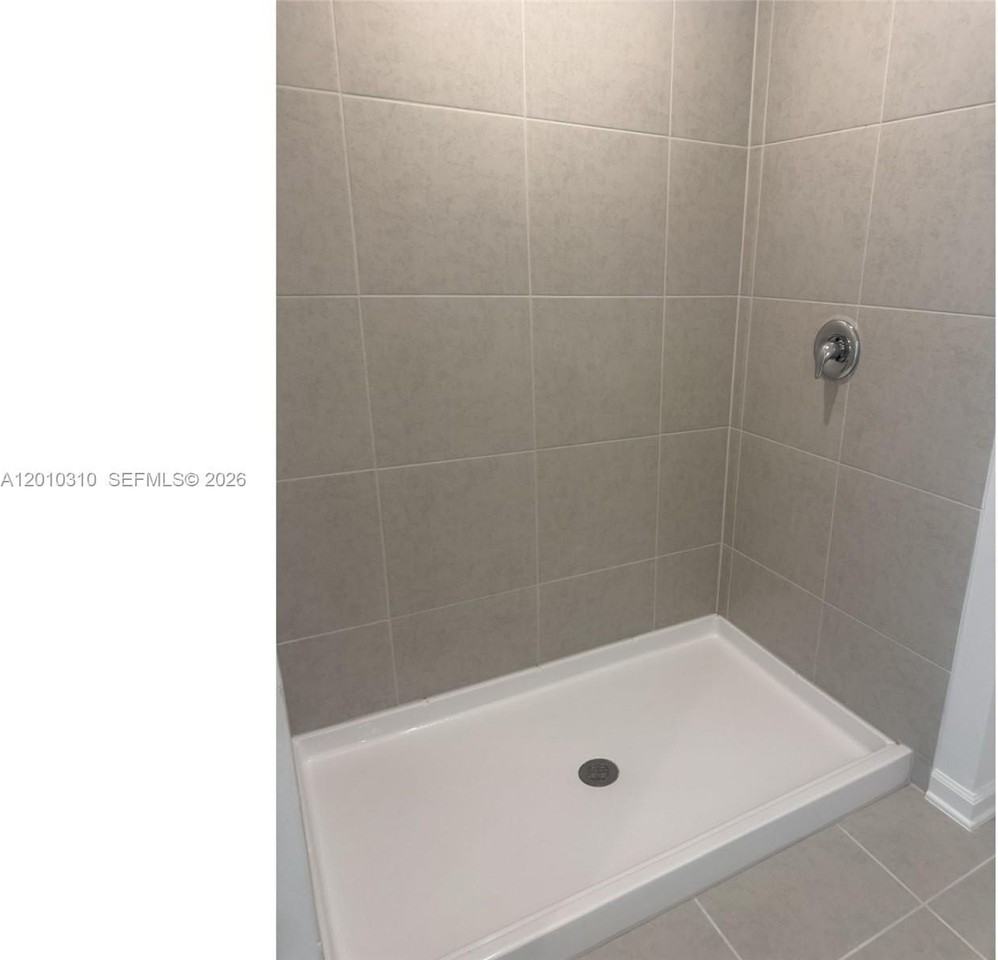 5423 Meadow Walk Dr #NA - Photo 5 of 28