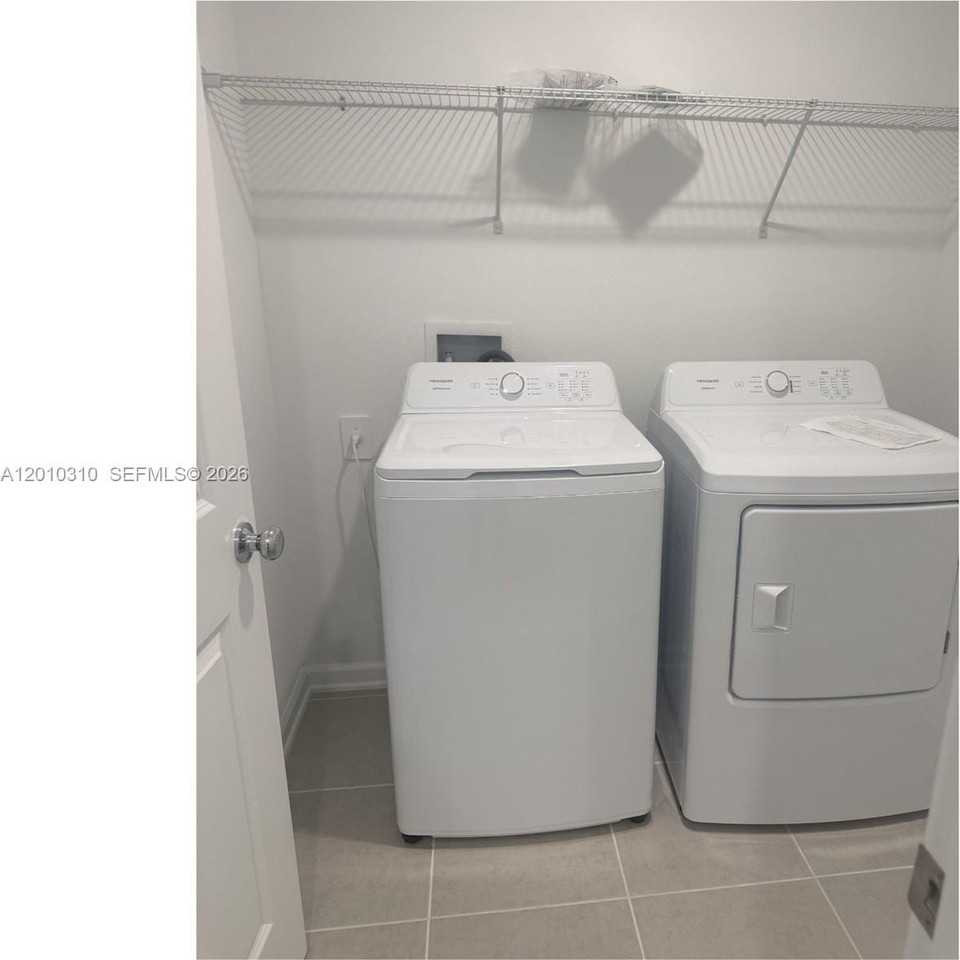 5423 Meadow Walk Dr #NA - Photo 6 of 28