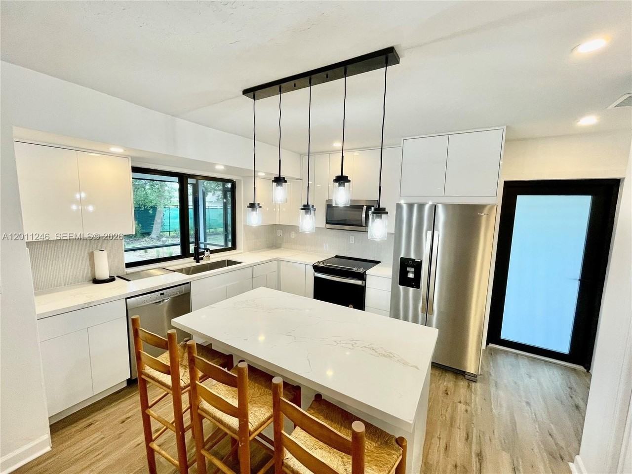 7804 Sw 179th Ter - Photo 5 of 21