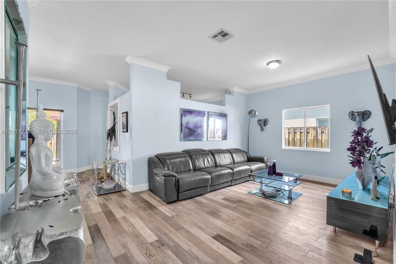 16266 Sw 54th Ter #0 - Photo 5 of 26
