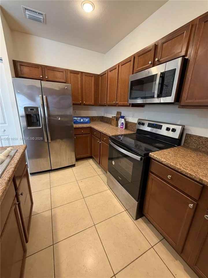 15071 Sw 116th St #15071 - Photo 5 of 22