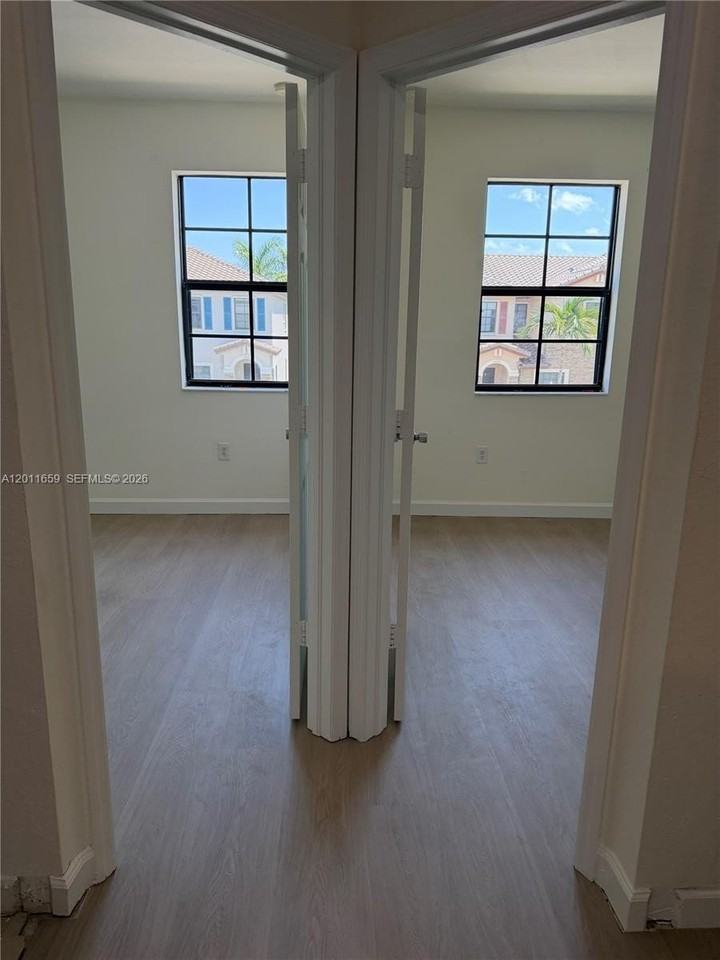 15071 Sw 116th St #15071 - Photo 6 of 22