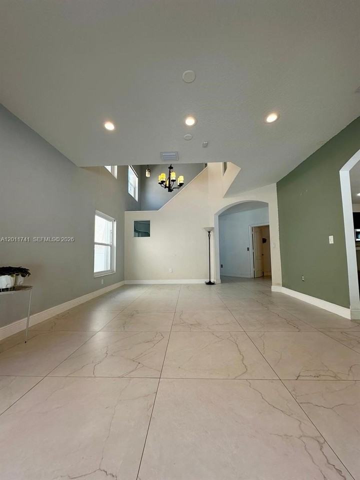 1113 Nw 97th Dr - Photo 3 of 23