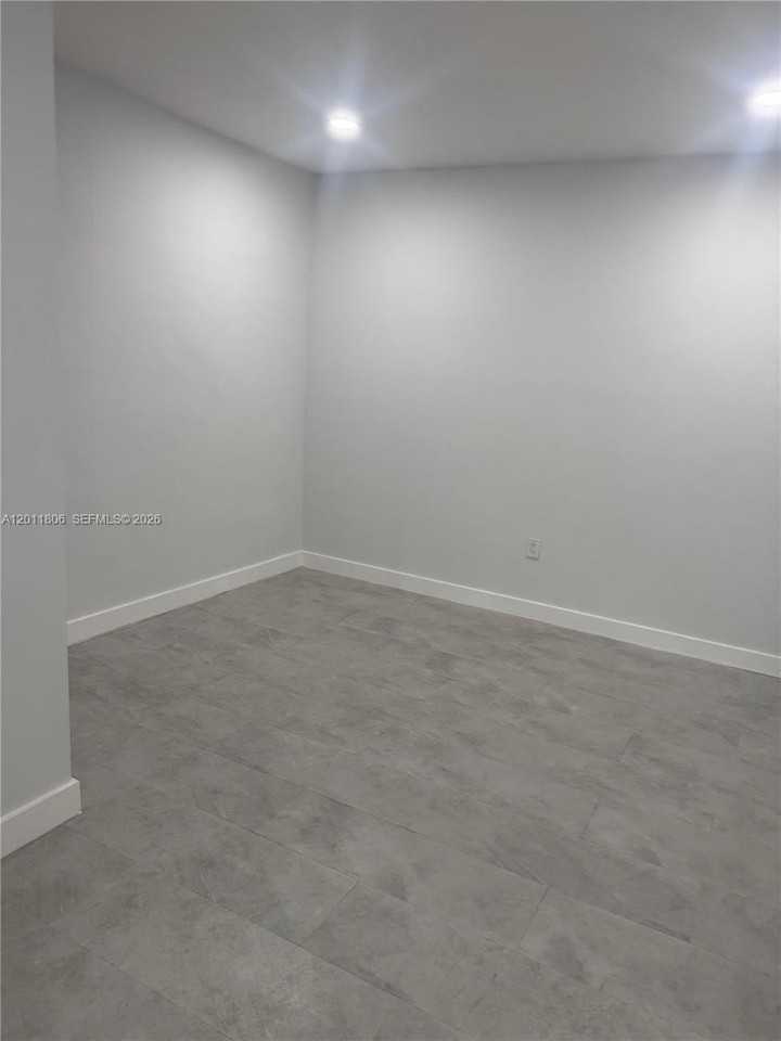 14950 S Spur Dr #0 - Photo 3 of 9