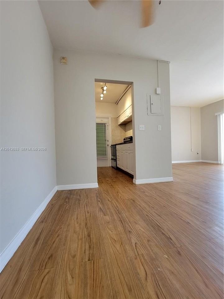 835 Lenox Ave #201 - Photo 5 of 14