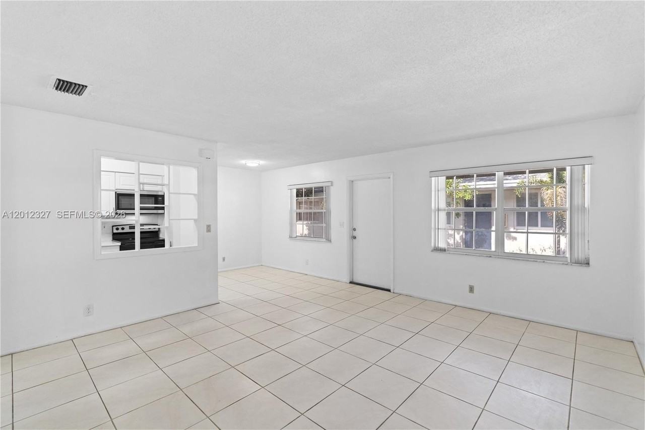 2325 Nw 52nd Ct #2325 - Photo 7 of 26