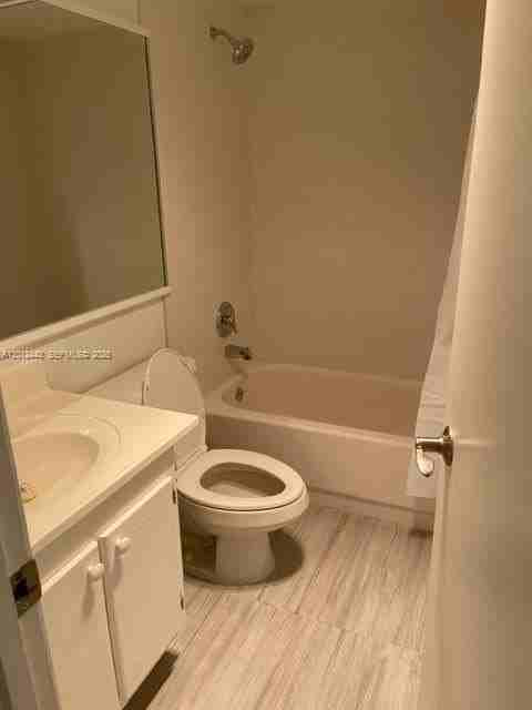 384 Durham L #384 - Photo 5 of 8