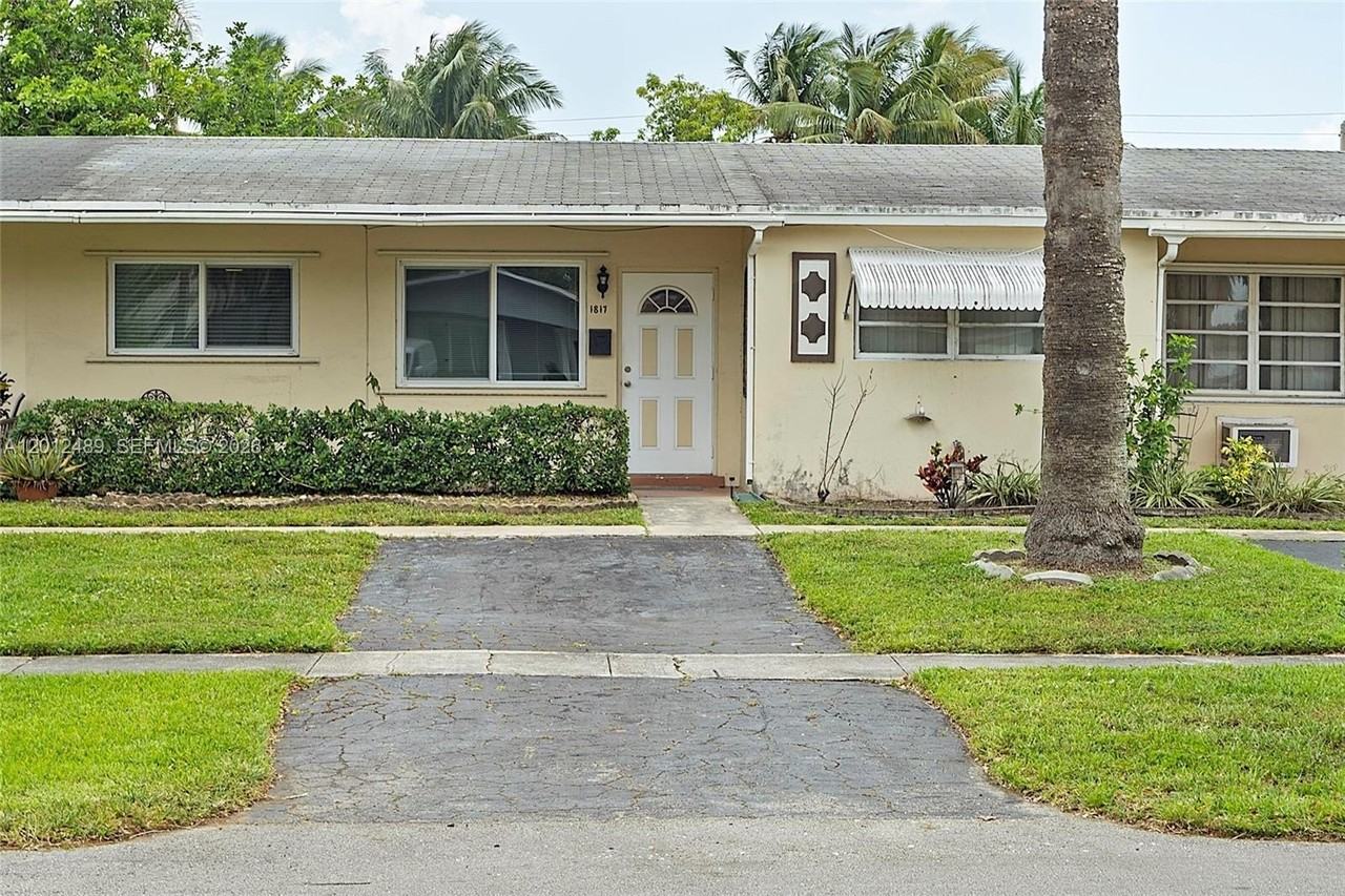 1817 Nw 60th Ave #G - Photo 2 of 30