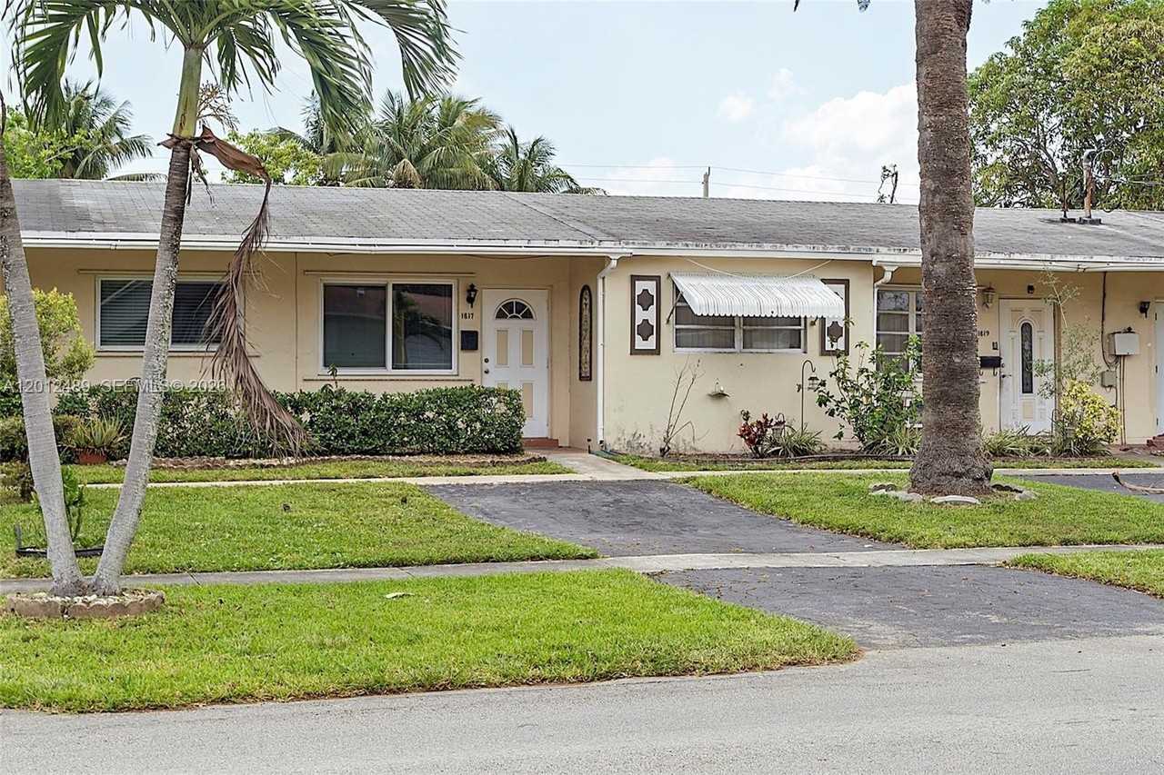 1817 Nw 60th Ave #G - Photo 3 of 30