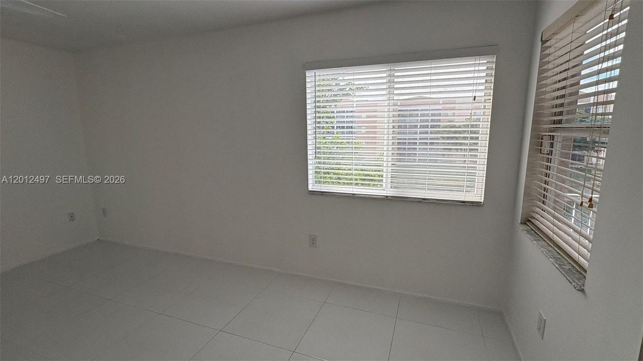 9560 Weldon Cir #J308 - Photo 7 of 17