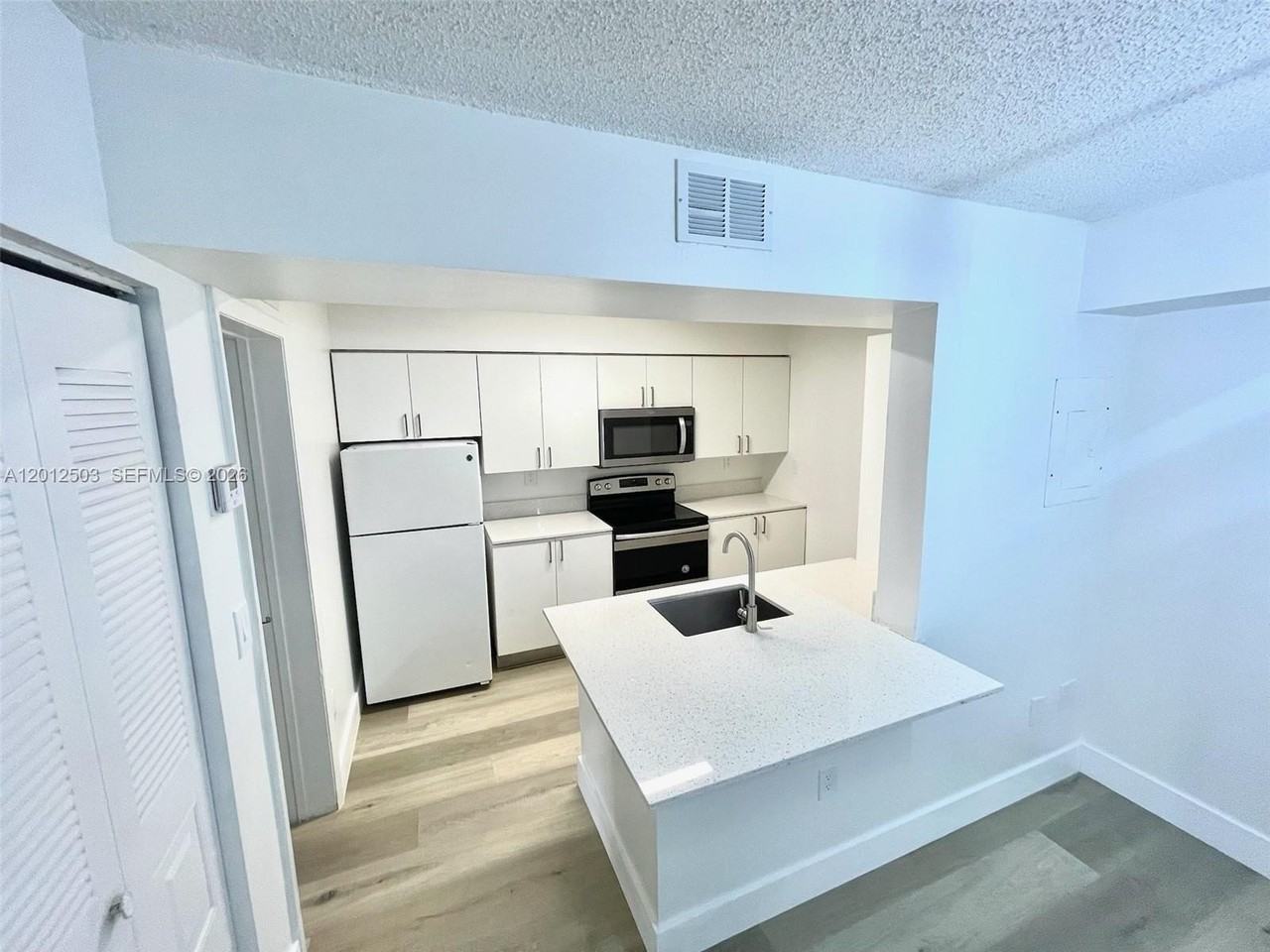 15201 Sw 80th St #205 - Photo 4 of 25