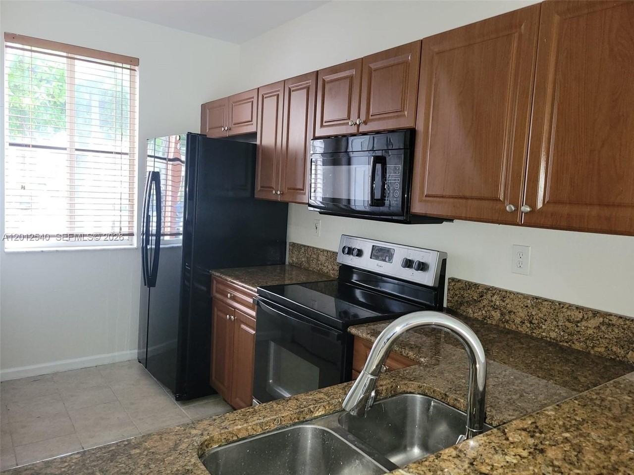 17339 Nw 7th Ave #504 - Photo 4 of 42