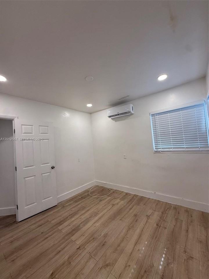 7724 Ne 1st Ave #A - Photo 5 of 13