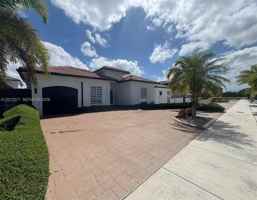 featured image of 15562 Sw 177th Ter #0
