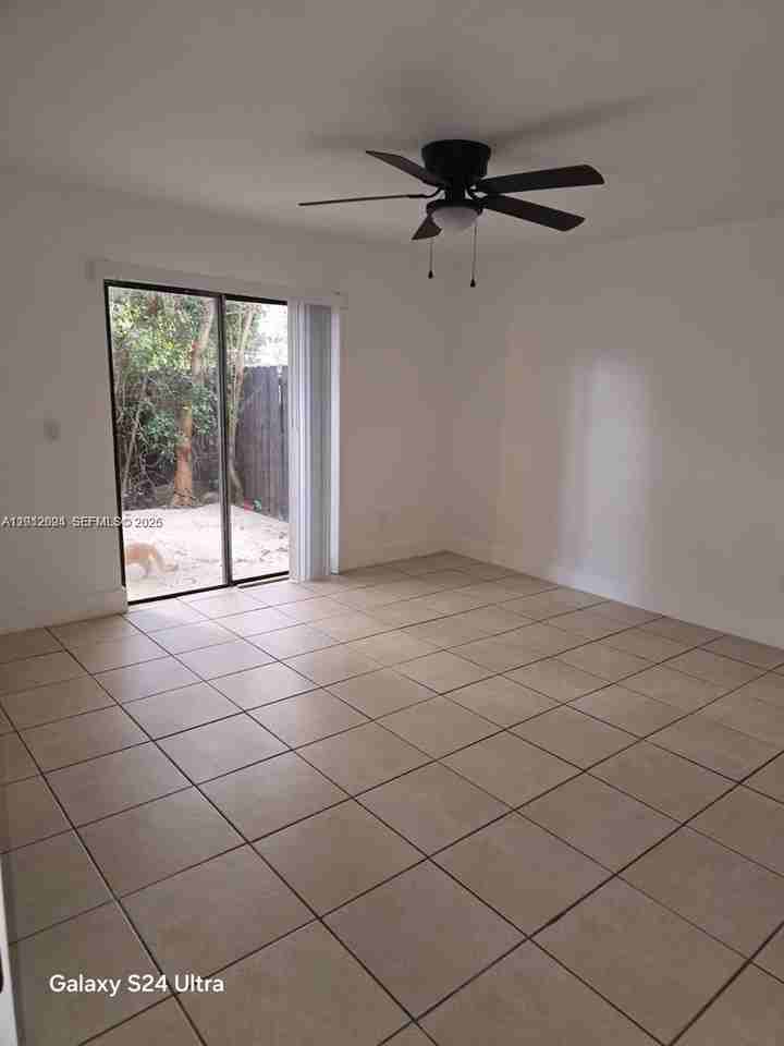 28055 Sw 143rd Ct - Photo 5 of 6