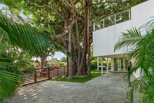 1898 Sw 17th St - Photo 1 of 1