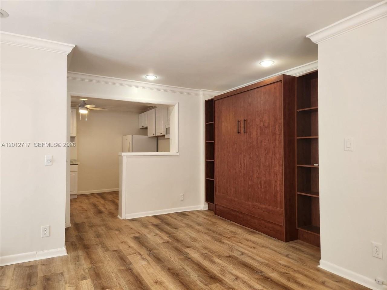 320 New York St #1W - Photo 6 of 11