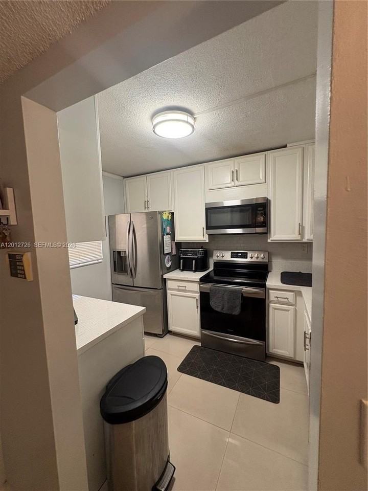 9531 Seagrape Dr #106 - Photo 7 of 20