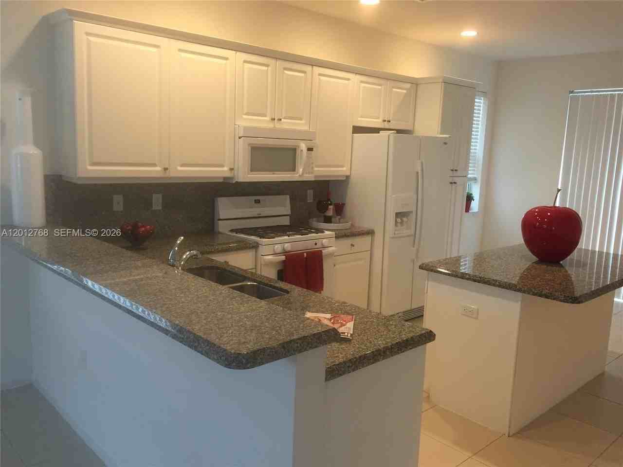 3210 Nw 126th Ave #3210 - Photo 4 of 8