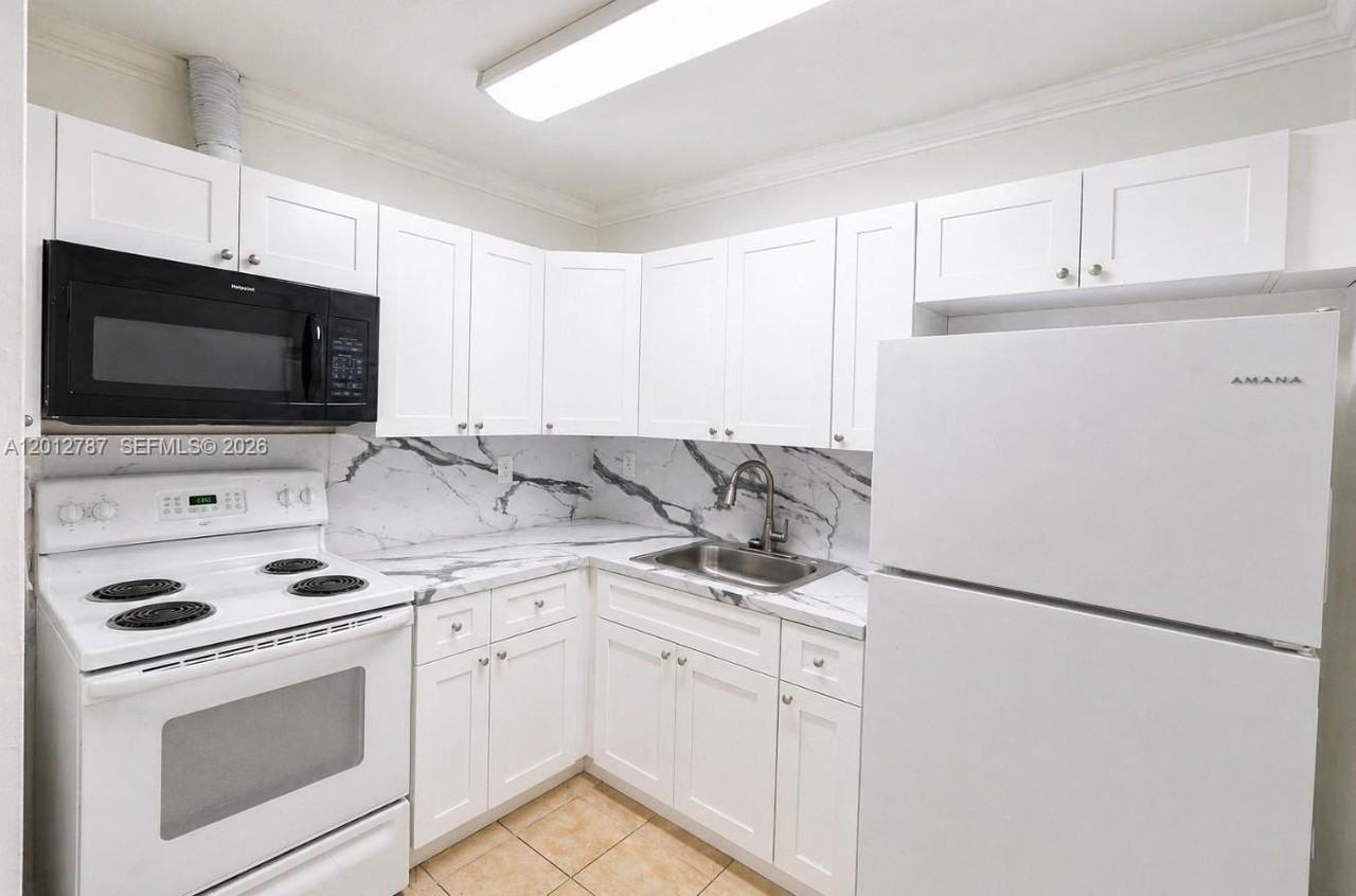 7190 W 11th Ct #4
