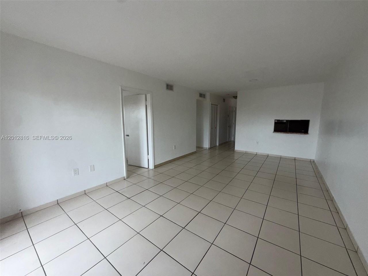 120 Royal Palm Rd #301 - Photo 3 of 22