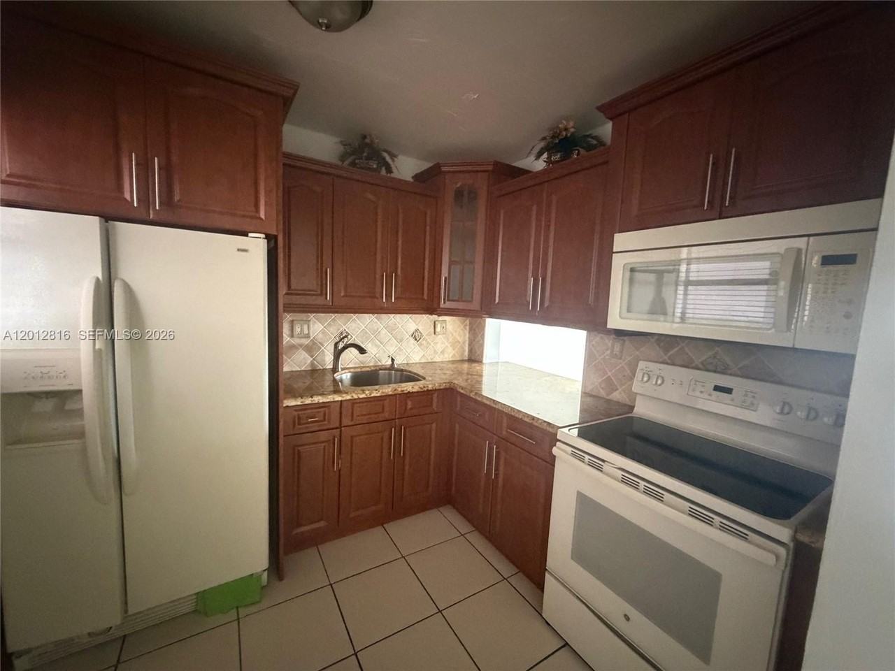 120 Royal Palm Rd #301 - Photo 6 of 22