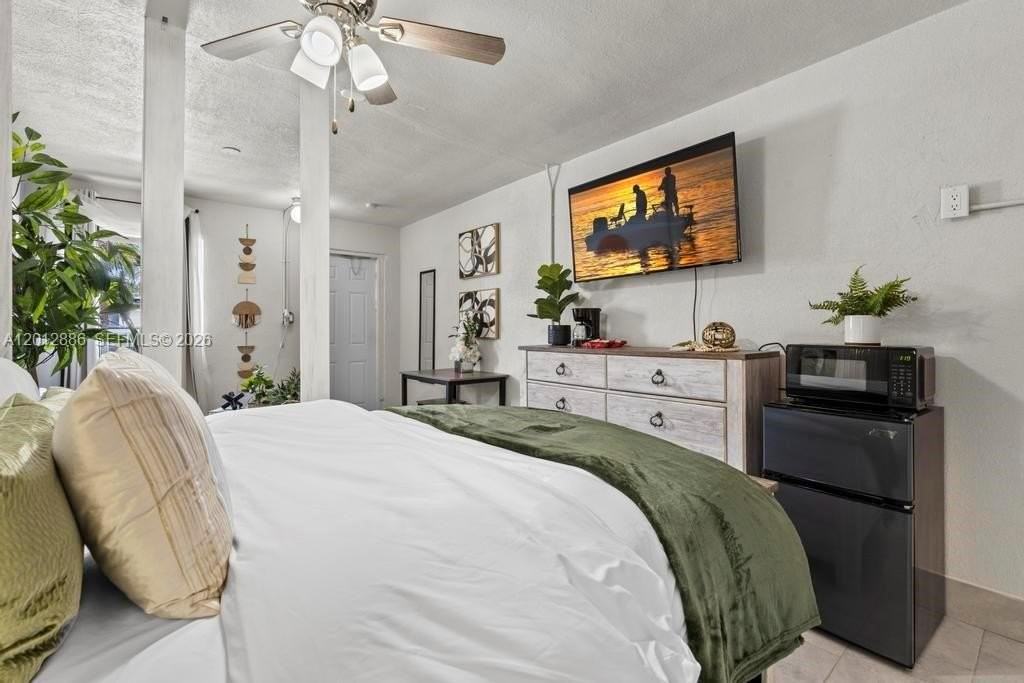 12101 Everglades St #1 - Photo 6 of 13