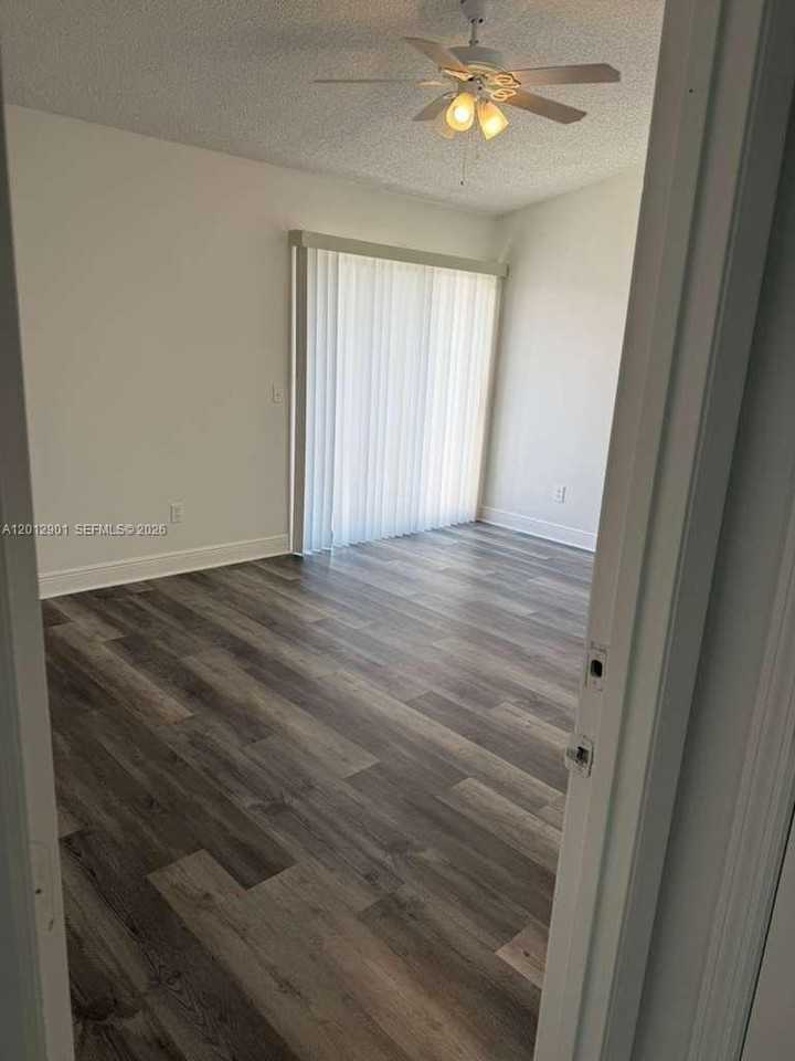 7403 Winter Garden Pkwy - Photo 6 of 27