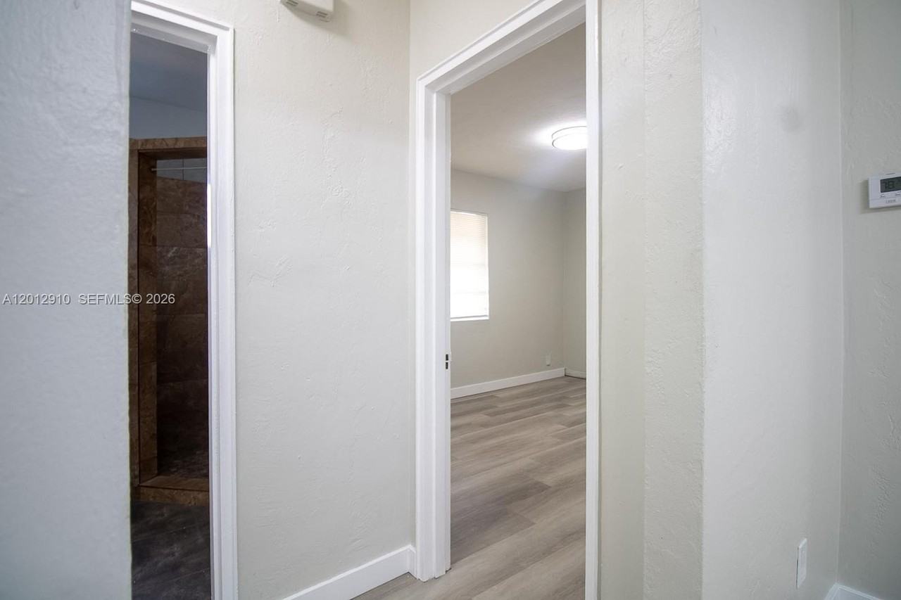 5860 Sw 9th St #A - Photo 5 of 20