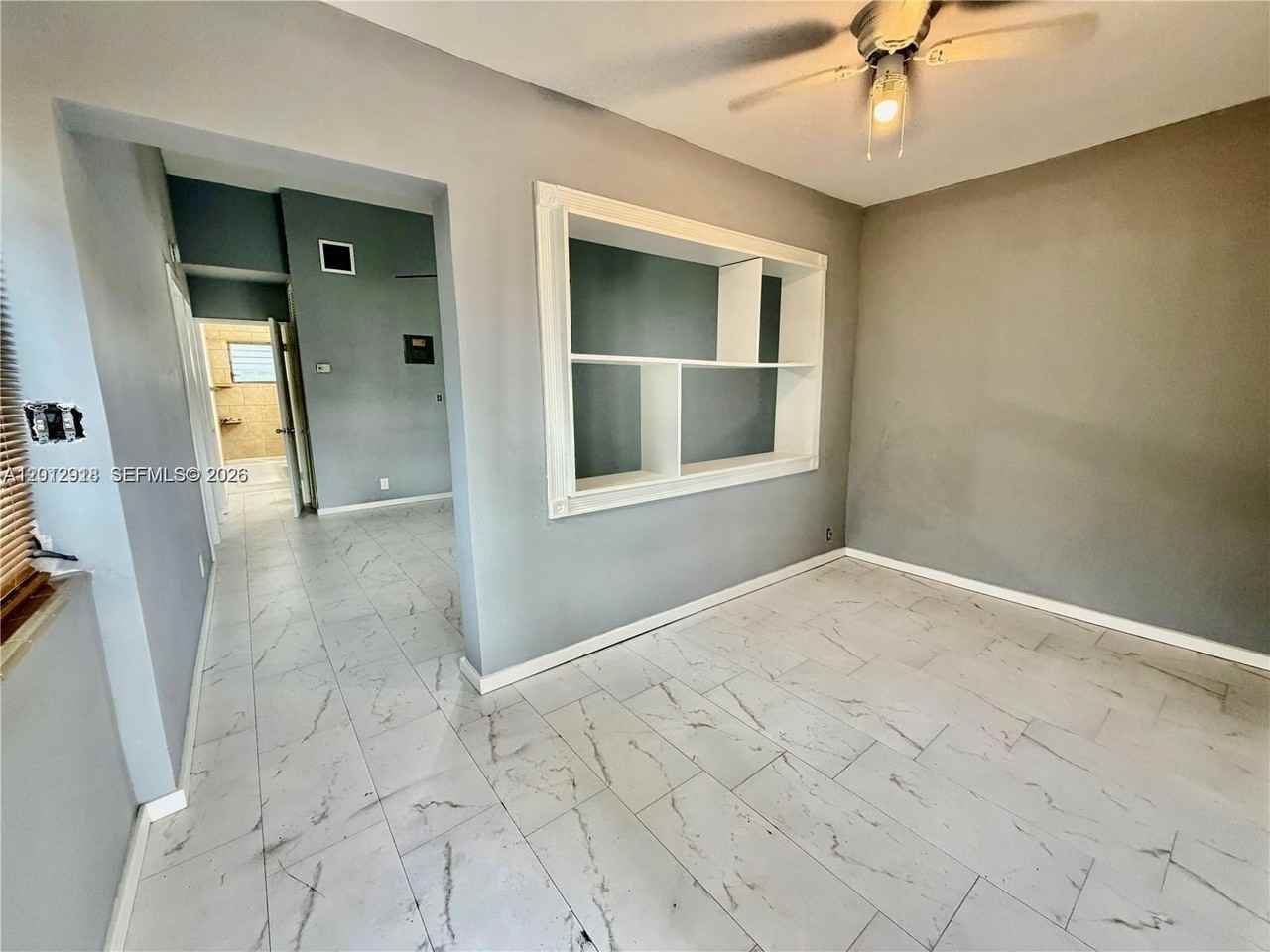 836 Nw 12th Ter #2 - Photo 3 of 18