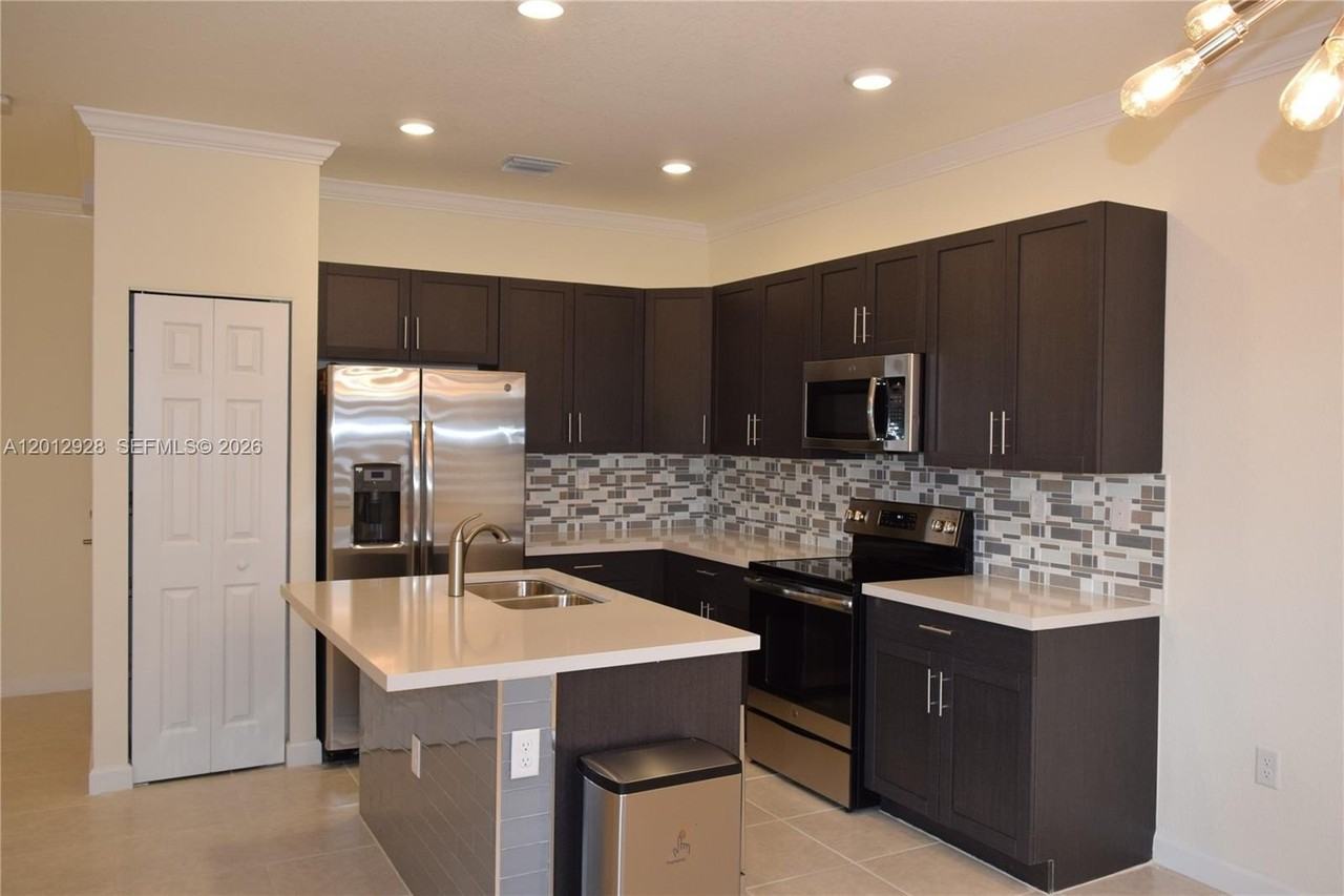 3384 W 100th Ter #3384 - Photo 7 of 50