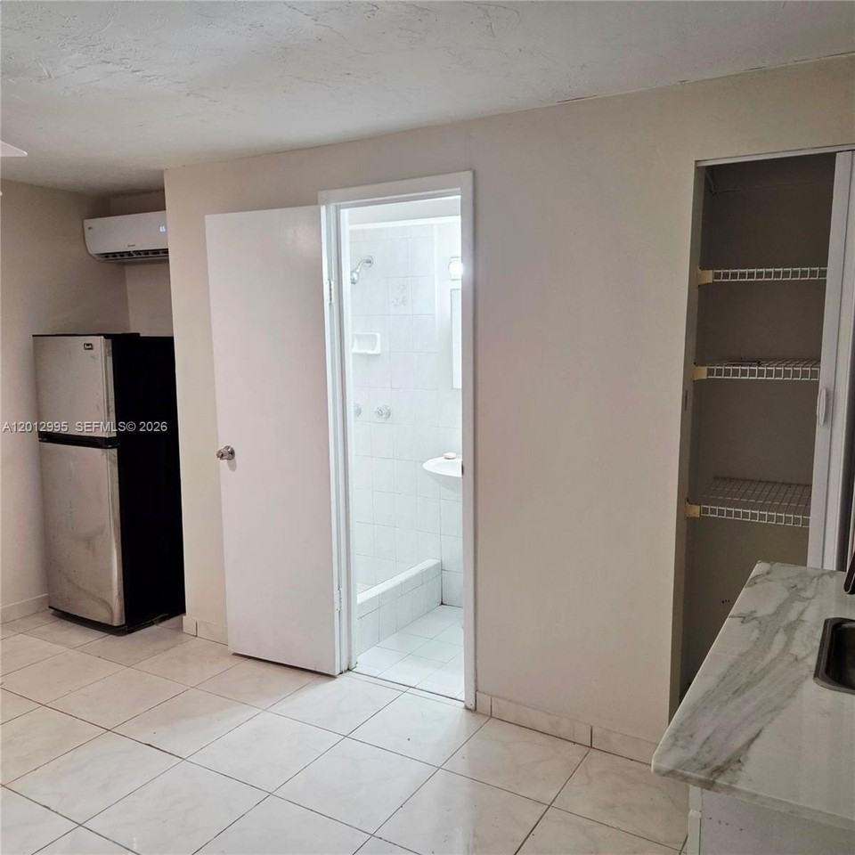 5871 Nw 199th St #5871R - Photo 4 of 7