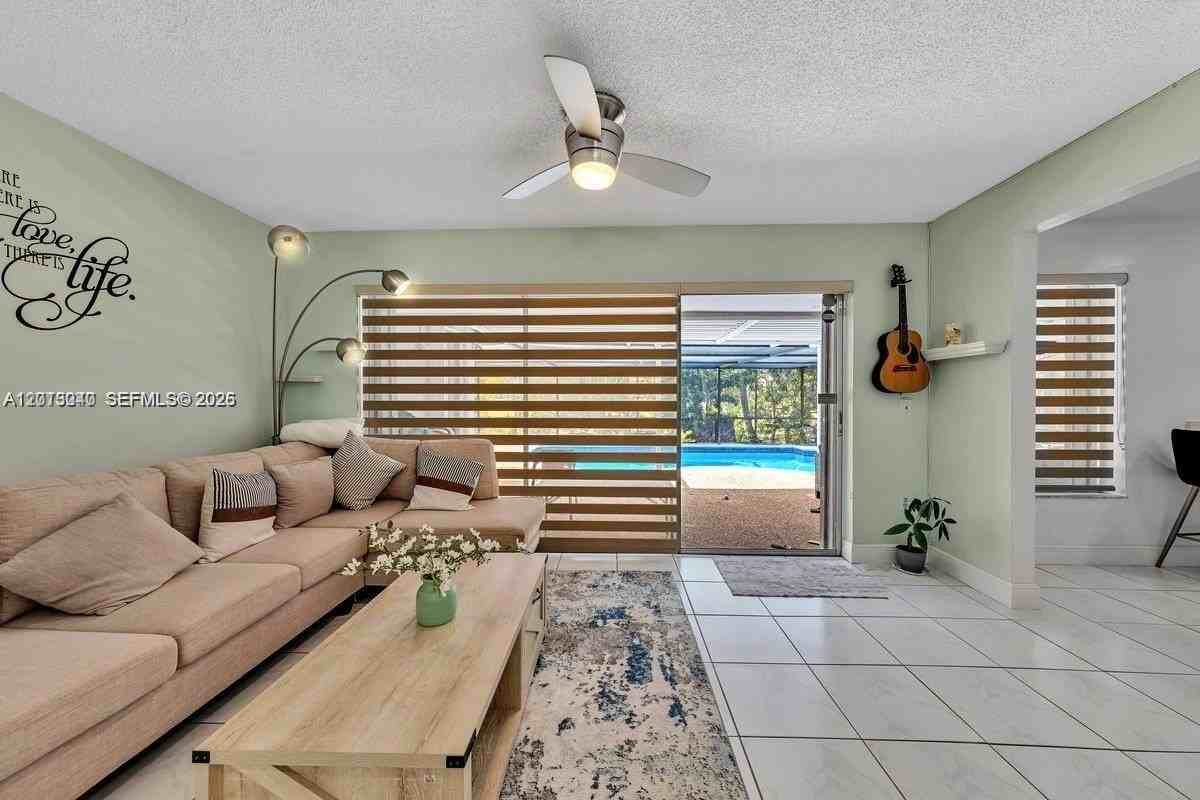 8830 Nw 3rd St - Photo 7 of 17