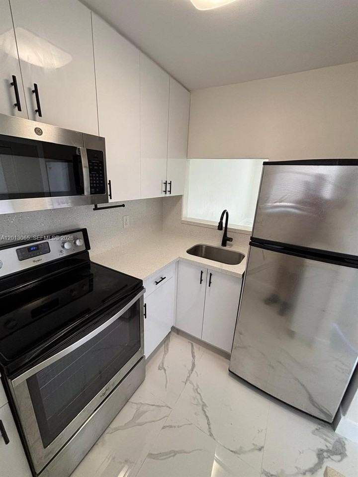 4298 Nw South Tamiami Canal Dr #4 - Photo 5 of 5