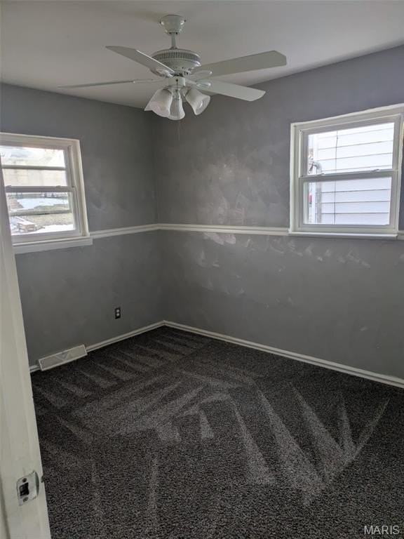 11009 Ivan Ave - Photo 4 of 10