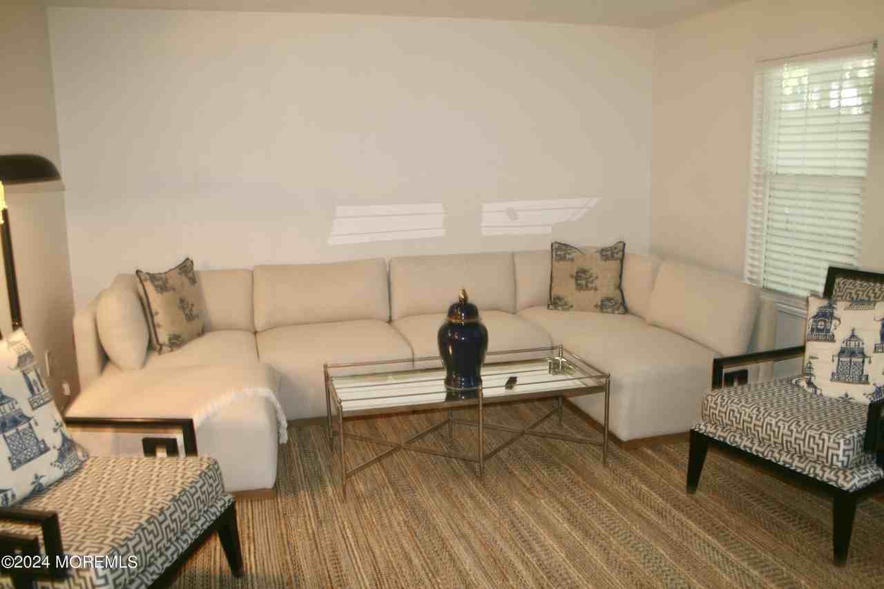 16 Apple Dr - Photo 5 of 27