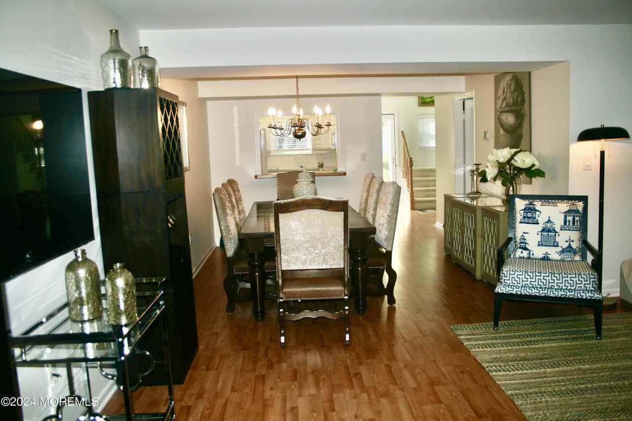 16 Apple Dr - Photo 7 of 27