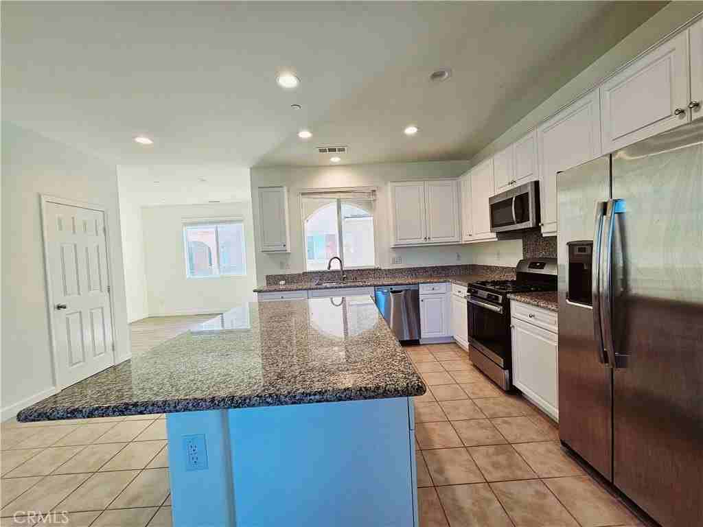 2892 Cedar Ln - Photo 7 of 28