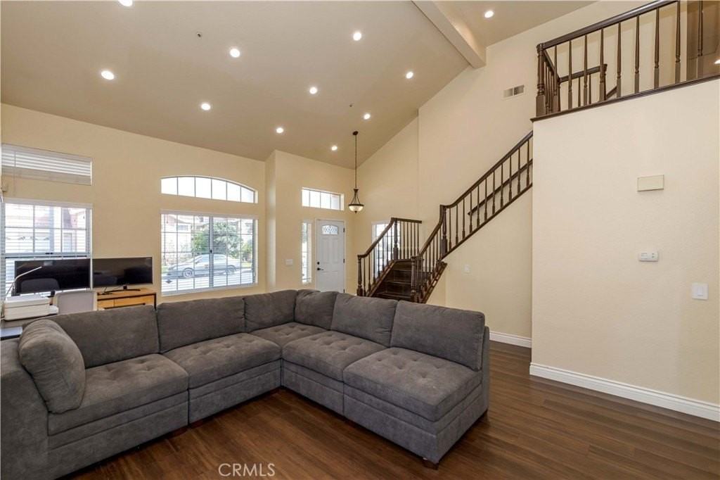 5621 Rostrata Ave - Photo 2 of 30