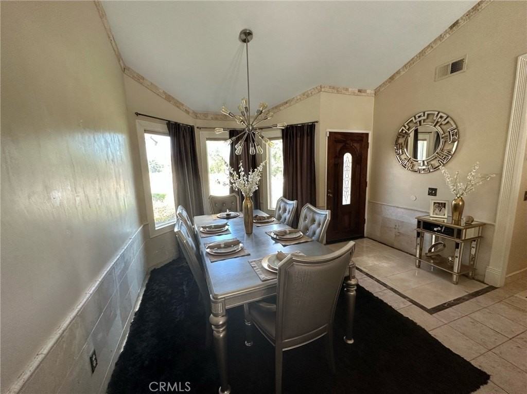 11296 Heathcliff Dr - Photo 2 of 19