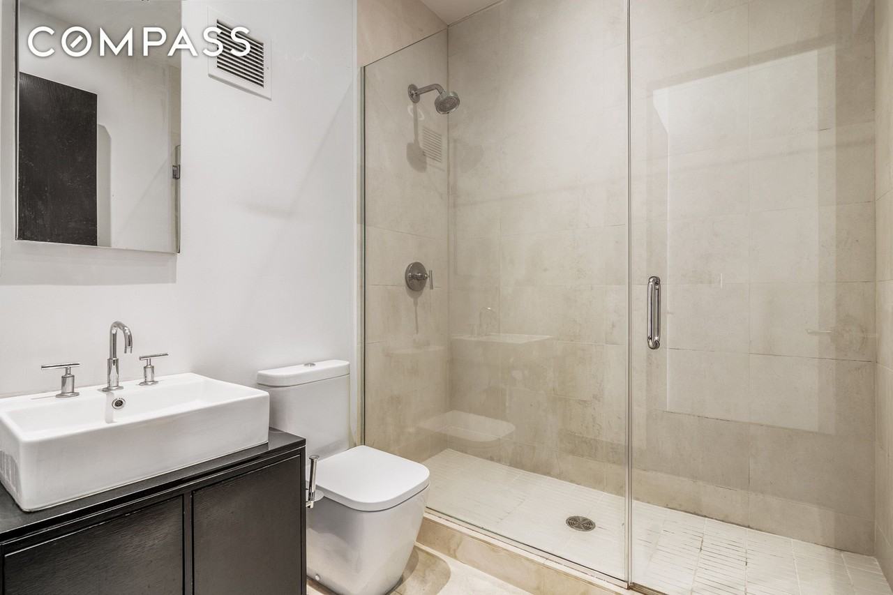 254 Park Ave S #11P - Photo 4 of 10