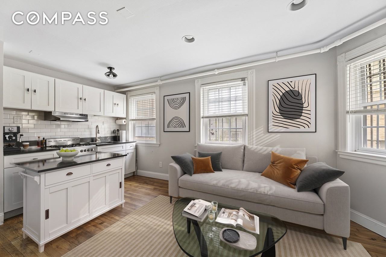 360 Washington Ave #1R - Photo 5 of 9