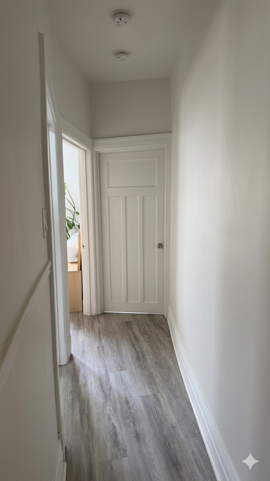 1892 Rue Notre-Dame Ouest - Photo 3 of 15