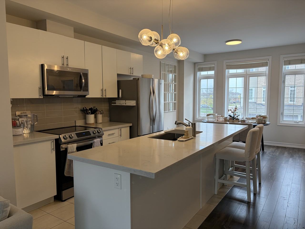 122 Dundas Street East #18 - Photo 7 of 22