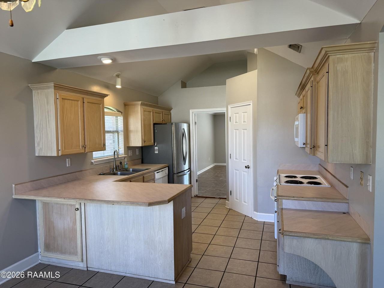 408 Rue Canard - Photo 4 of 20