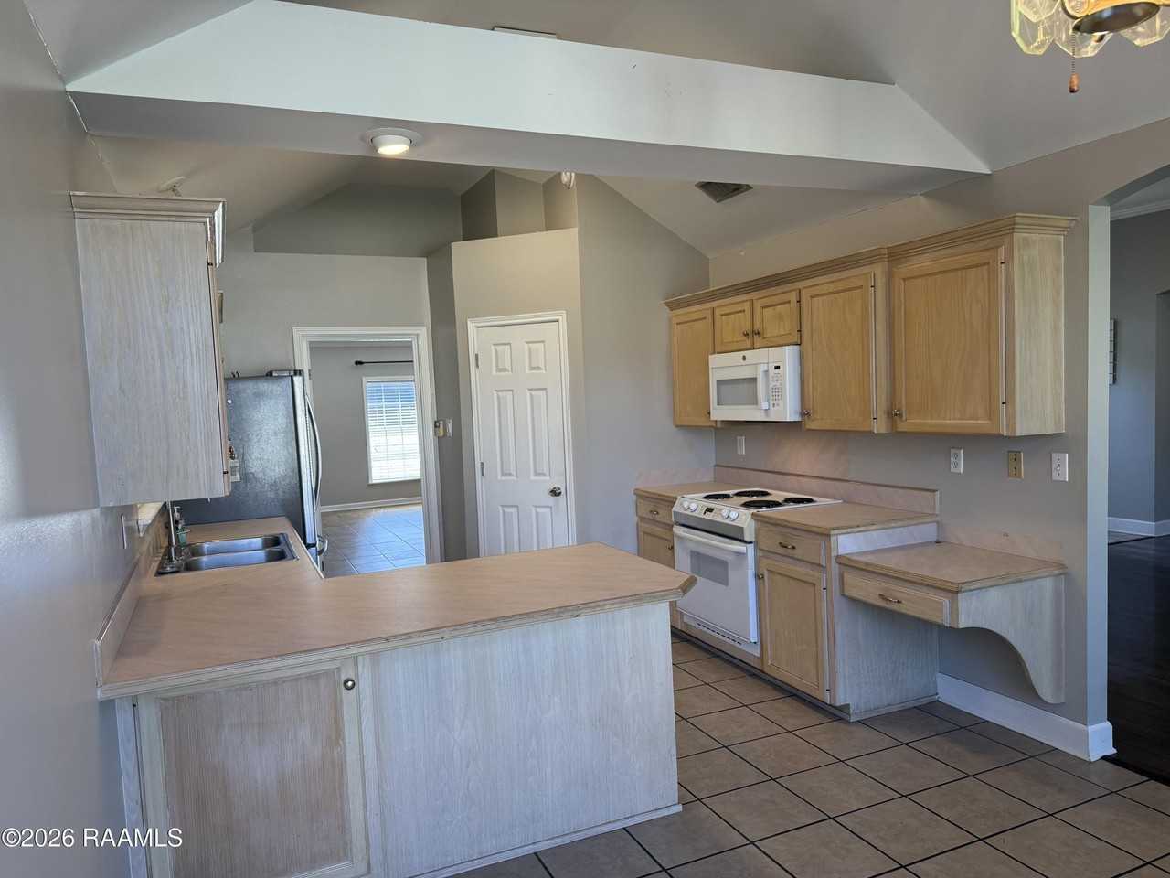 408 Rue Canard - Photo 5 of 20