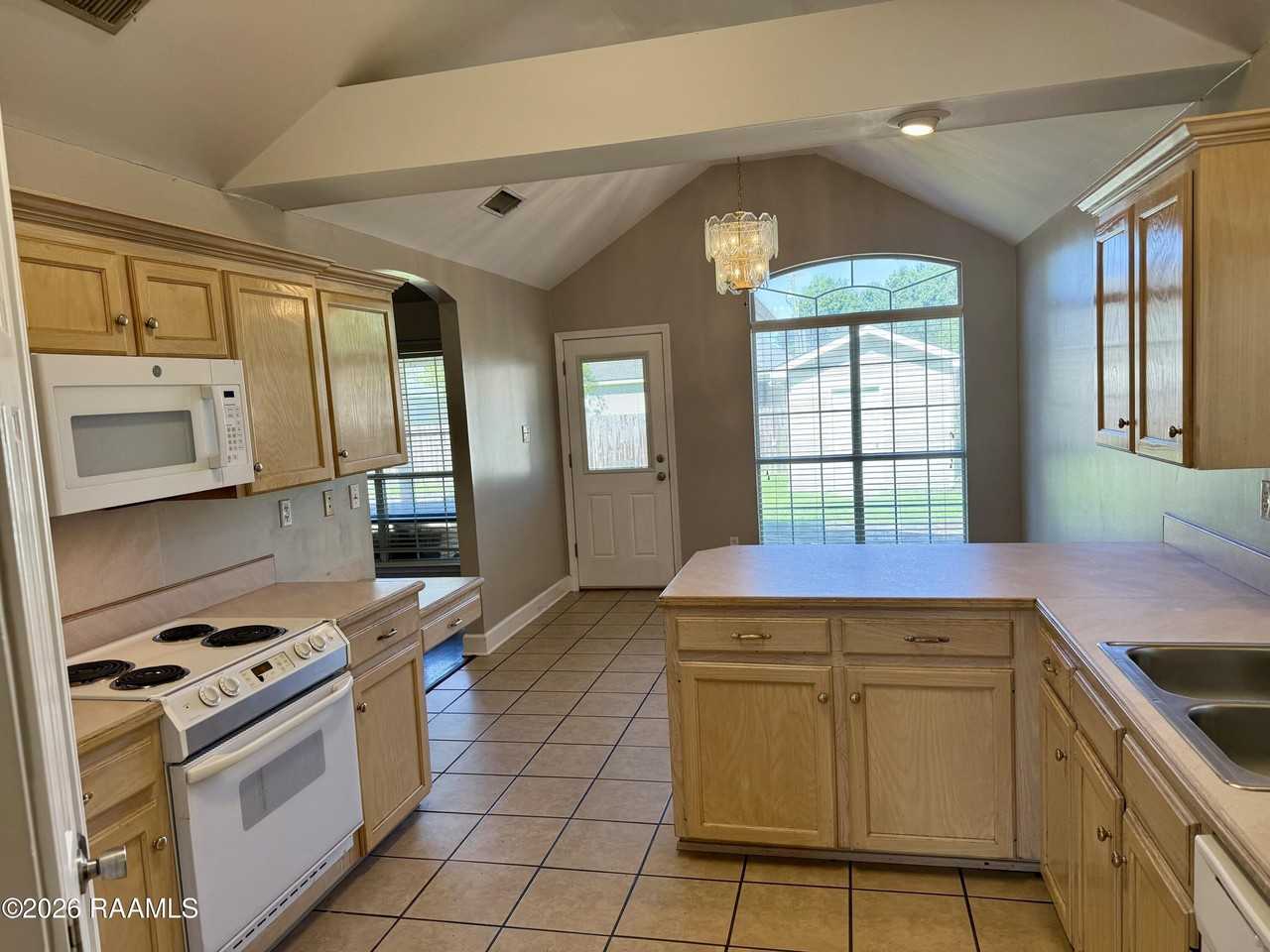 408 Rue Canard - Photo 6 of 20