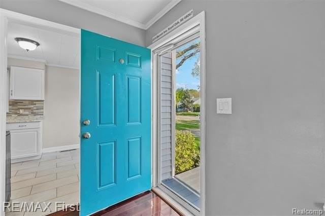 2314 Barrett Ave - Photo 5 of 21