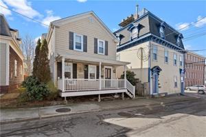 featured image of 5 Howard St #1